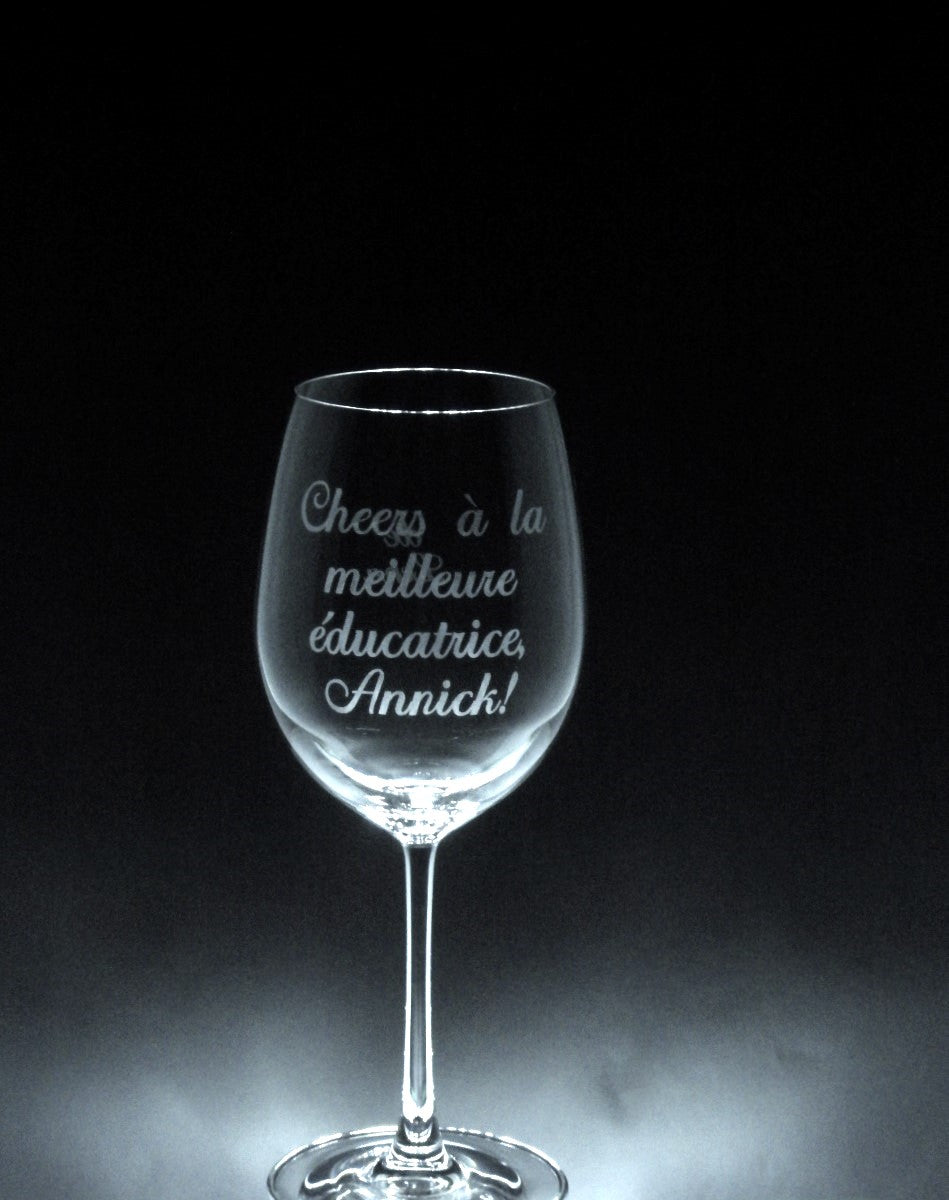 Verre gravé | Cheers à la meilleure éducatrice et nom