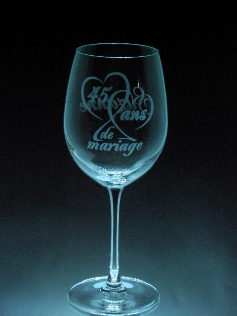 2 verres gravés | Anniversaire de mariage dans coeurs entrelacés et nombre d'années